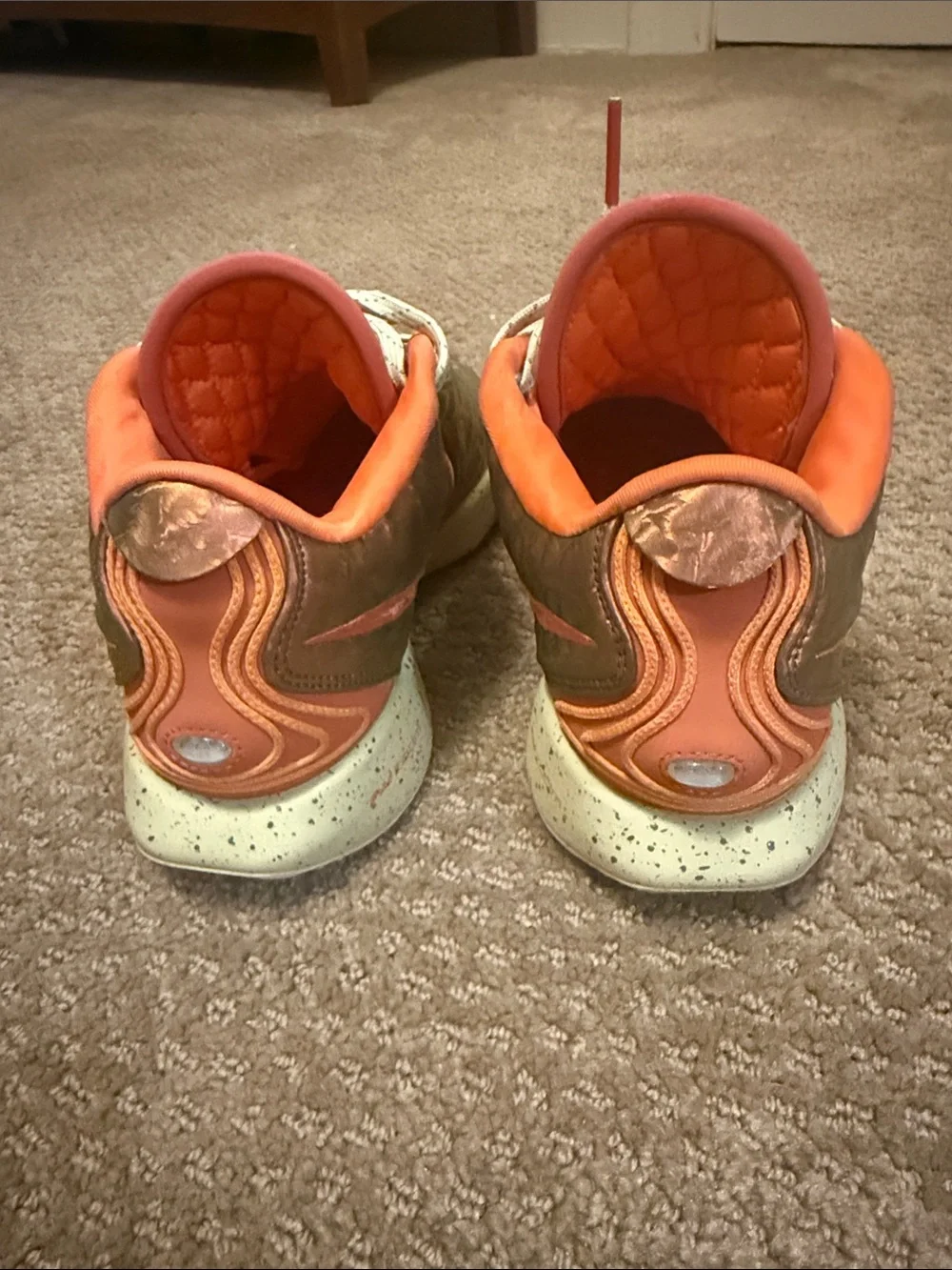 Nike LeBron 21 “Queen Conch”
